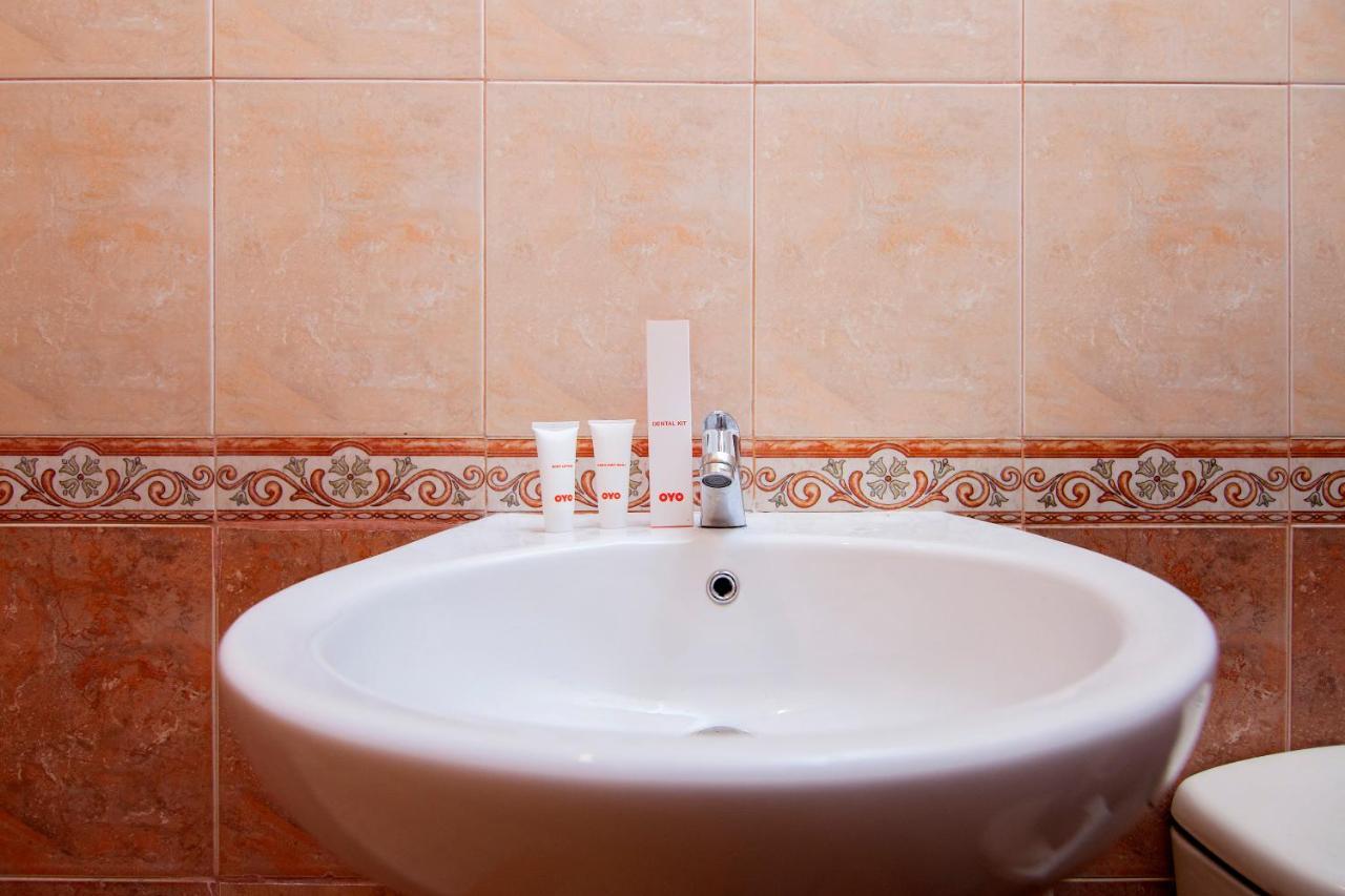 Oyo 1286 Syariah Aceh House Hotel Medan